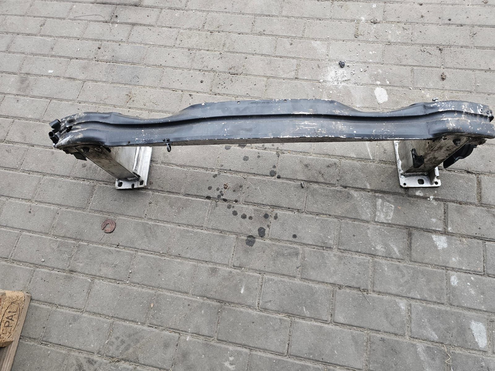 Belka strefy wzmocnienie zderzaka audi a4 b8 lift