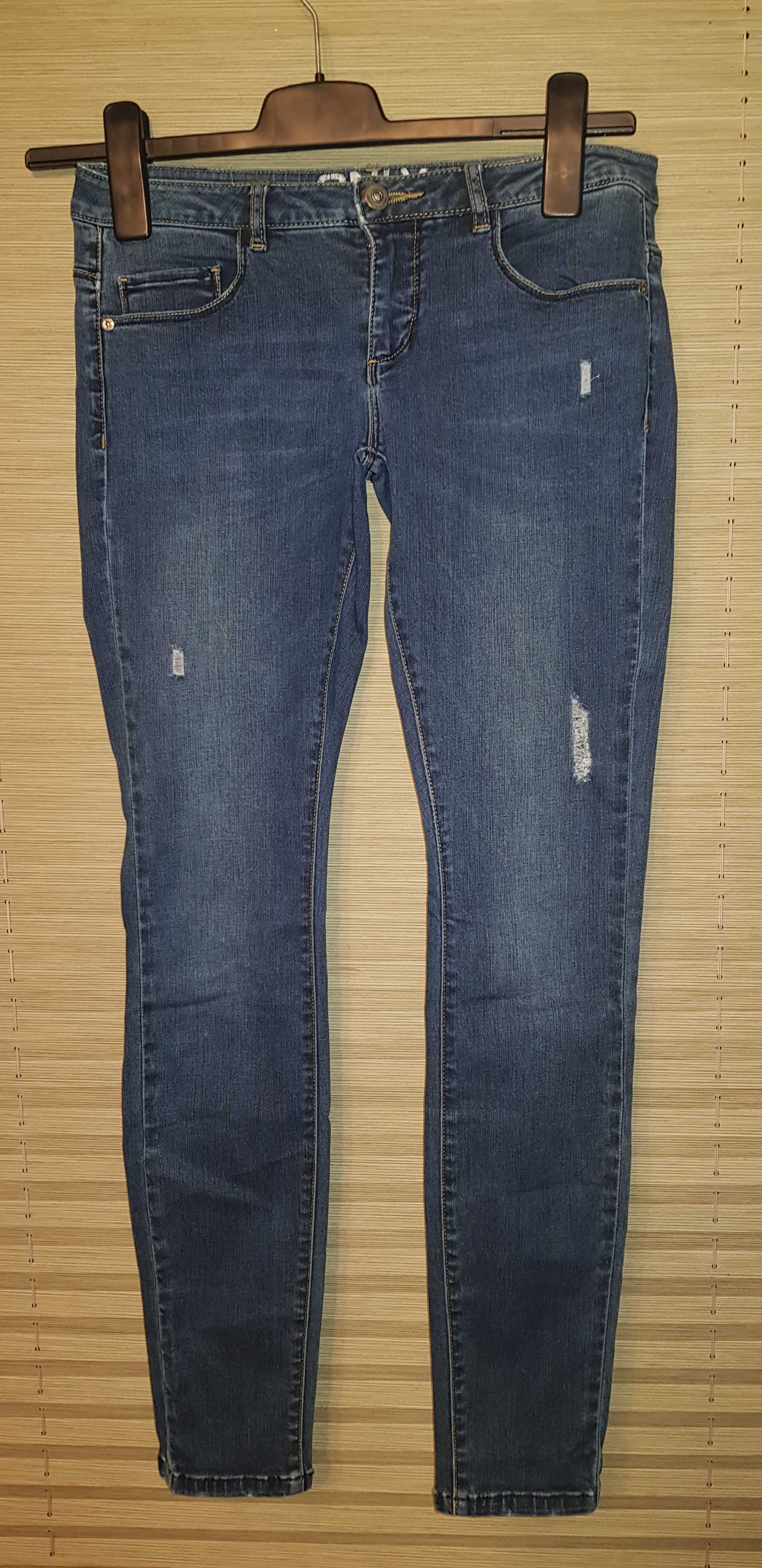 Spodnie damskie marki Only- rozmiar 28/32