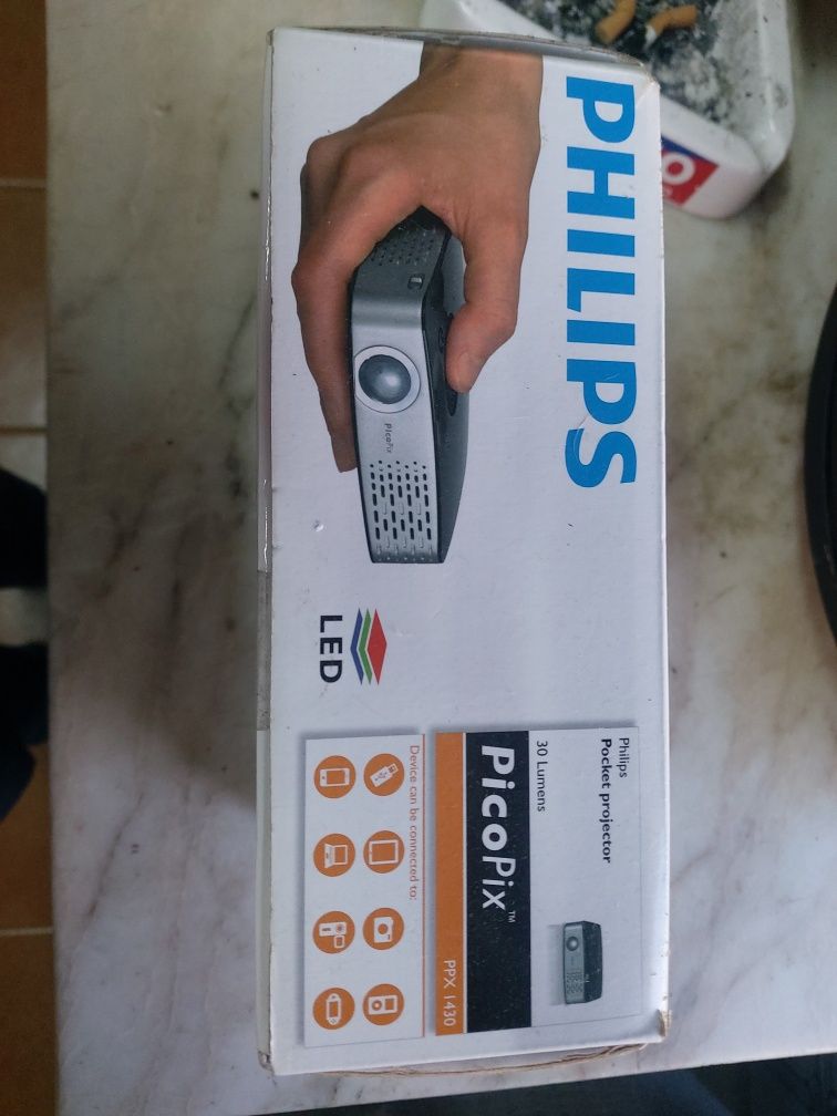 Philips picopix pocket projector ppx1430