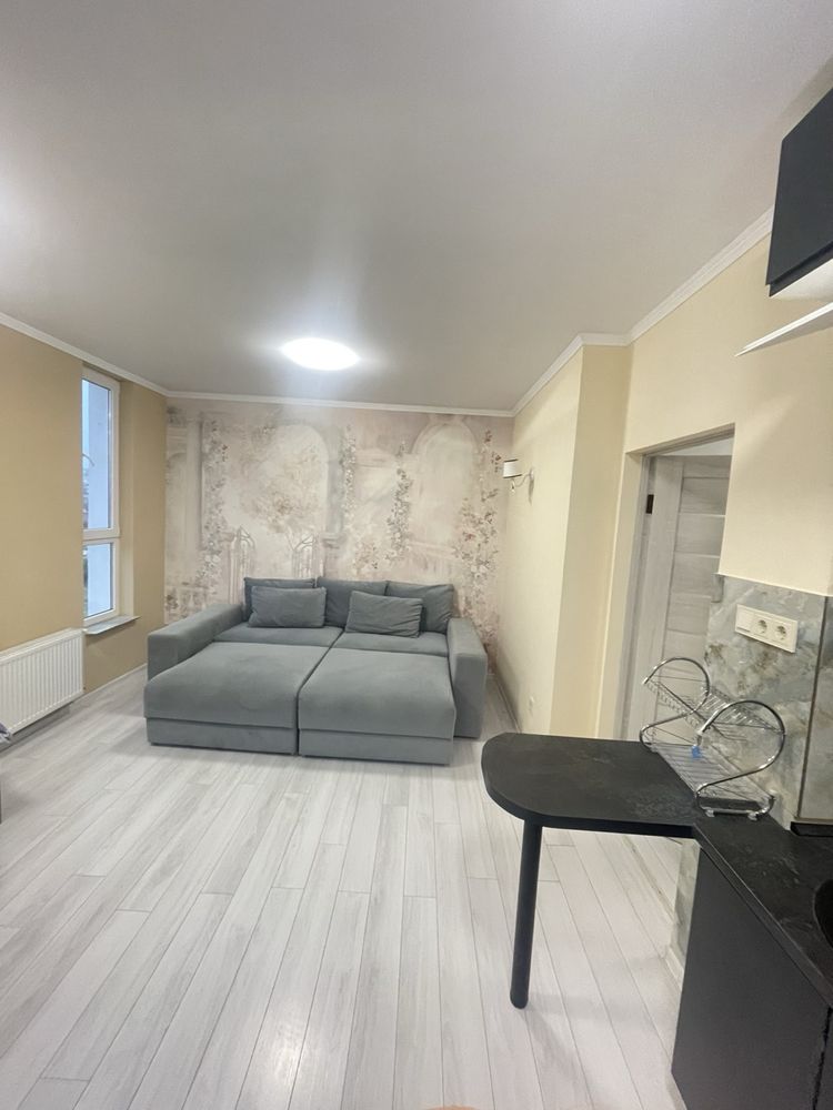 Панорамна квартира в новобудові,1,5 к.