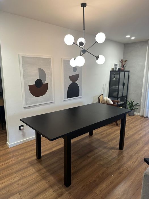 Mesa IKEA BJURSTA como nova