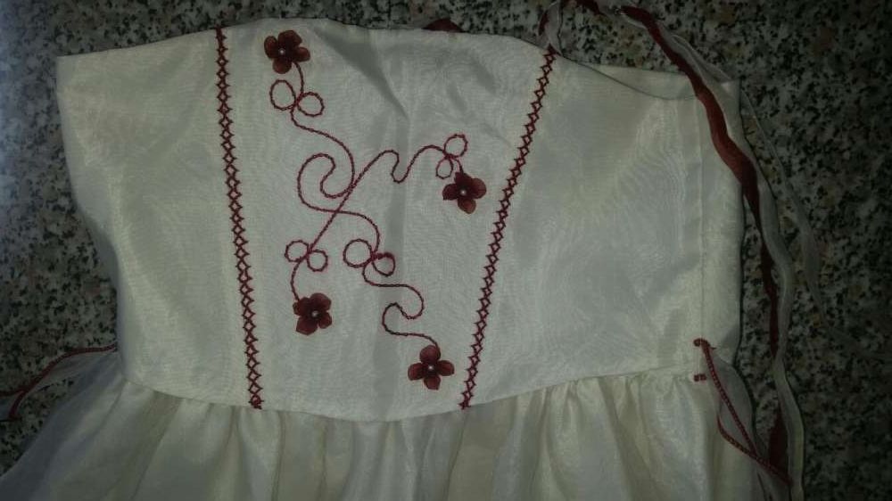 Vestido Caicai casament e Baptizados 3/4Anos faço entrega domicílio