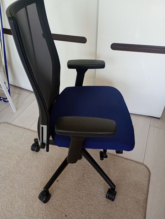 Krzesło biurowe obrotowe