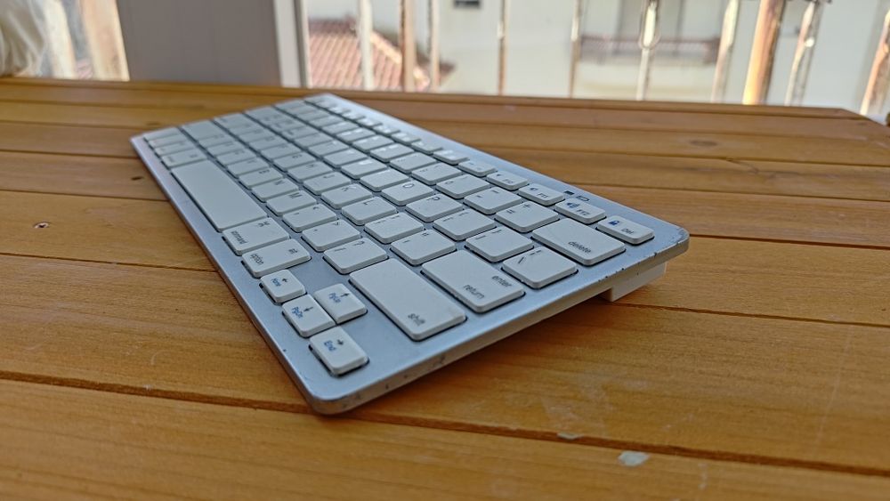 Teclado Bluetooth compacto estilo Apple - iOS/Android/Windows