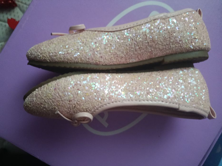Sapatos/sabrinas novas