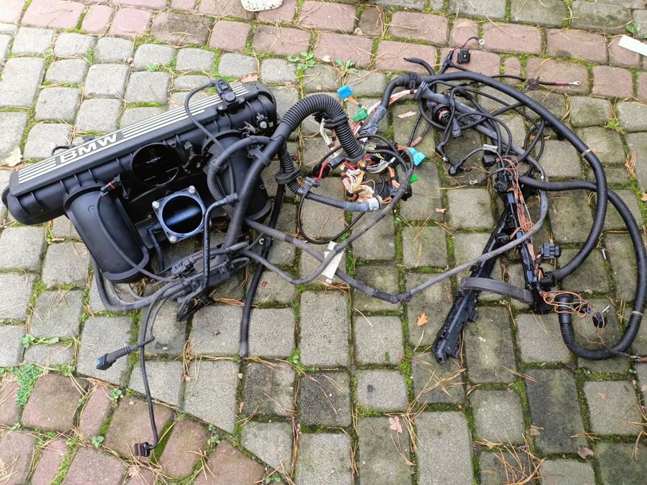 Kolektor ssący dolotowy BMW E83 X3 N52b25 2.5 218km 7548029 wiązka silnika N52