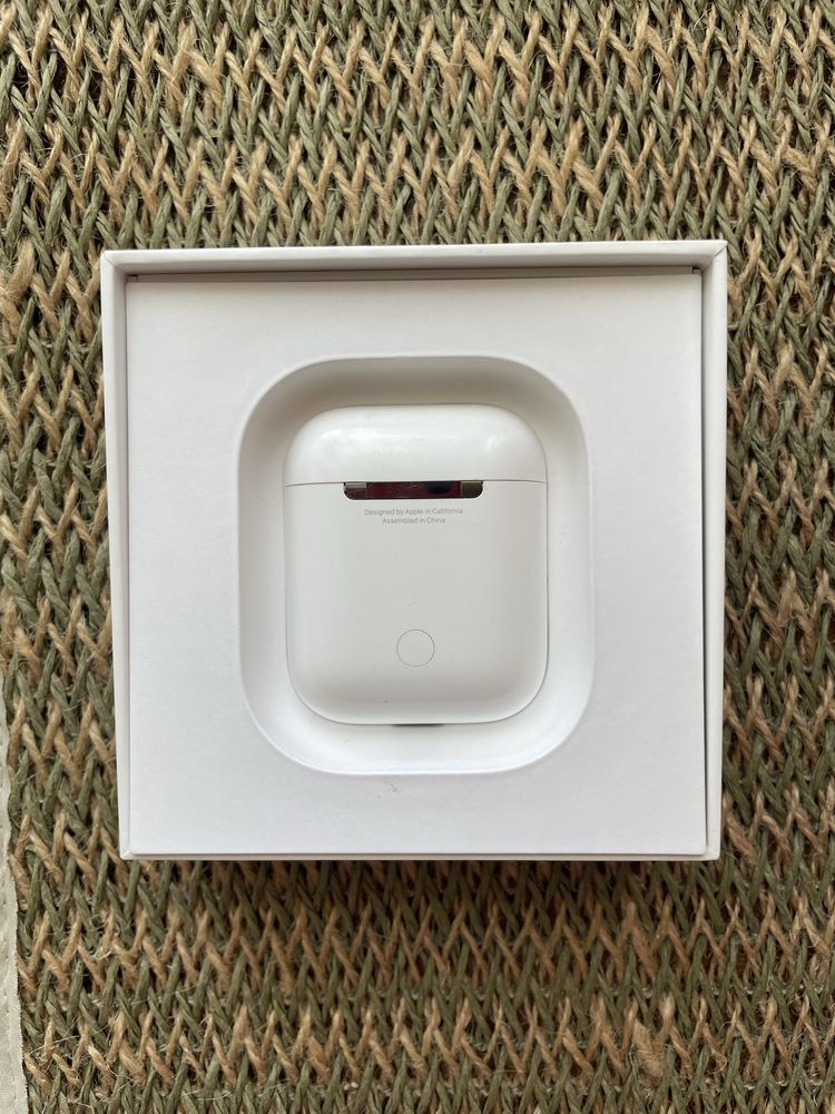 Зарядний кейс Airpods 2, оригінал