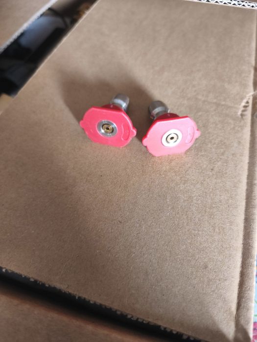 Máquina de lavar a pressão c/ 2 Baterias 40€