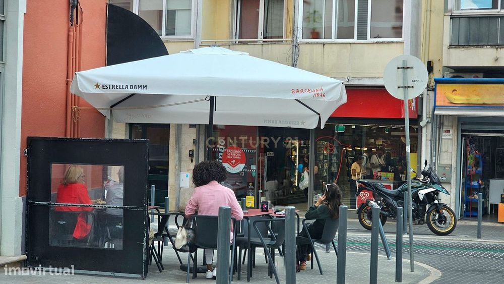 Snack Bar com esplanada em Lisboa - Oportunidade Única!!
