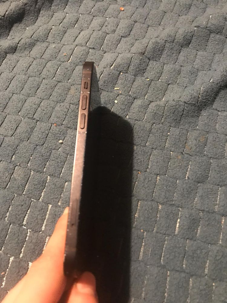 Iphone 12 na gwarancji