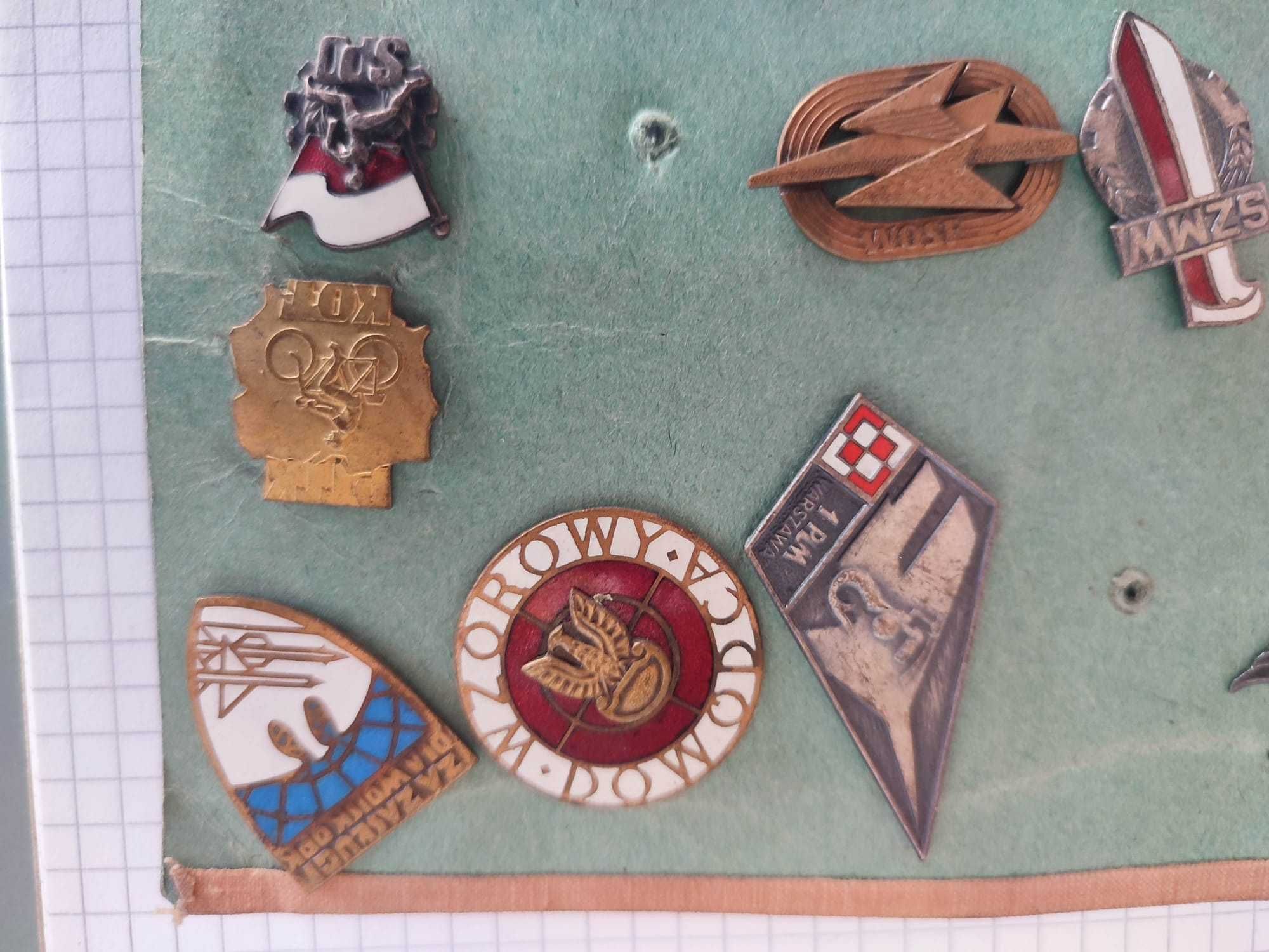 Odznaki, medale, wpinki, znaczki, PRL, militaria likwidacja kolekcji