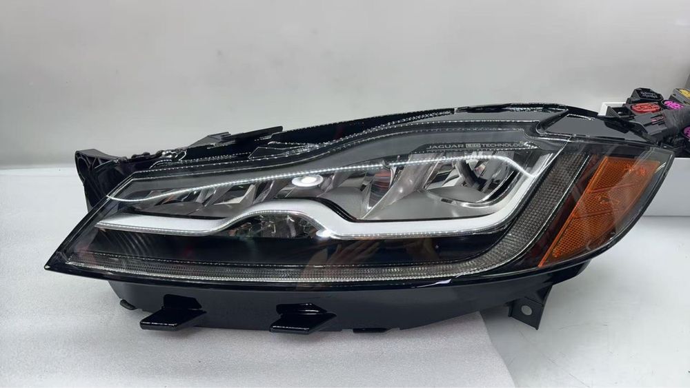 Jaguar f pace right/left led matrix headlight USA(фари ягуар ф пейс)