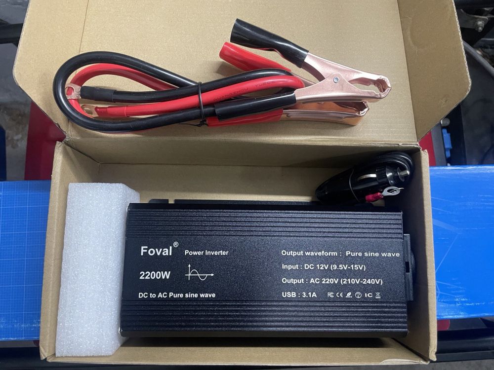 Инвертор Foval 2200W с 12 на 220V Чистый синус