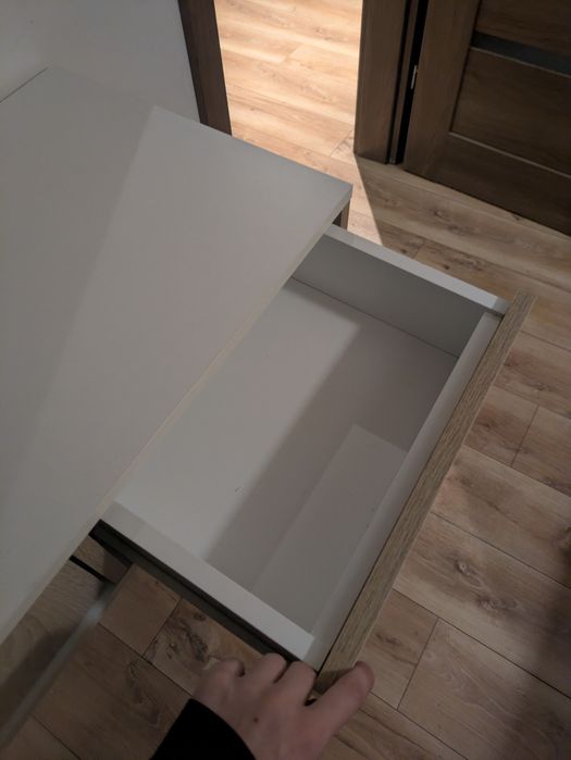 Wisząca toaletka/komódka/konsola