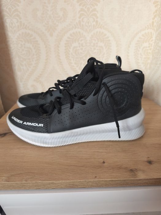 Высокие мужские кроссовки Under armour