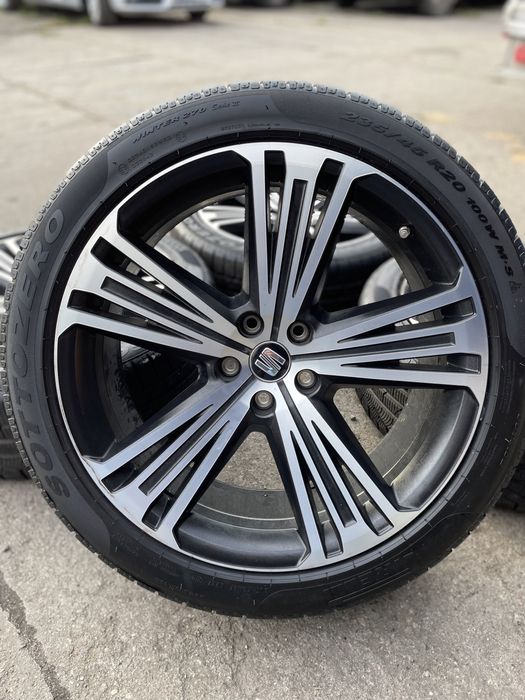 Koła Alu SEAT TARACCO 5x112-20 ET41 Pirelli 235/45r20 5FJ601025B
