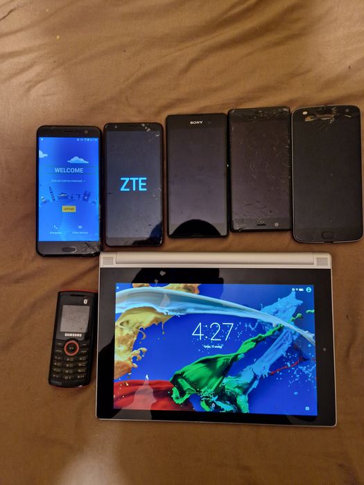 Лот мобильных телефонов, планшет