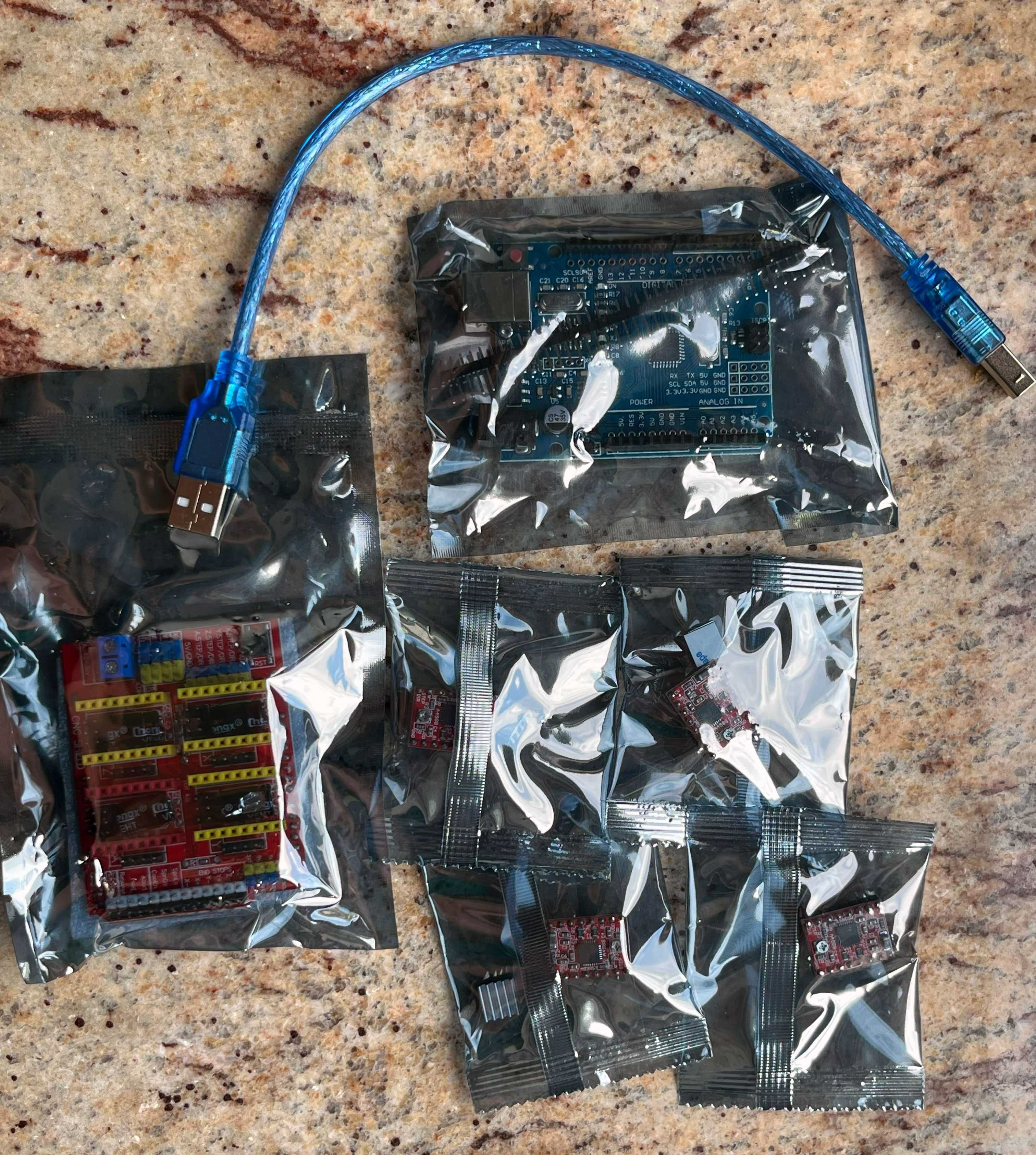 Zestaw CNC Shield V3 + Arduino UNO R3 + 4 Stepstiki A4988 + radiatory