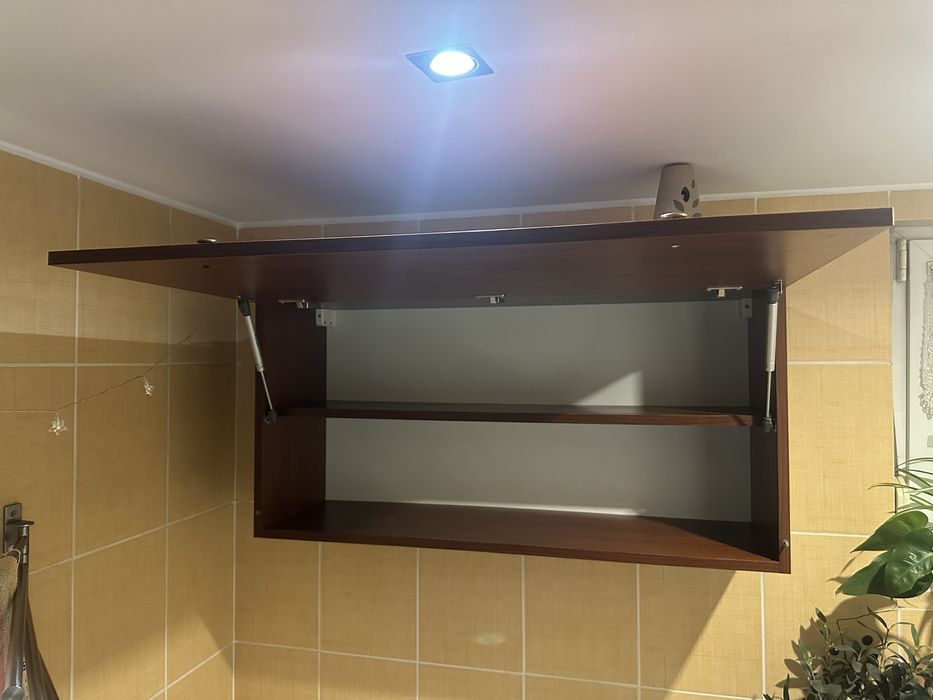 Szafka wisząca łazienkowa