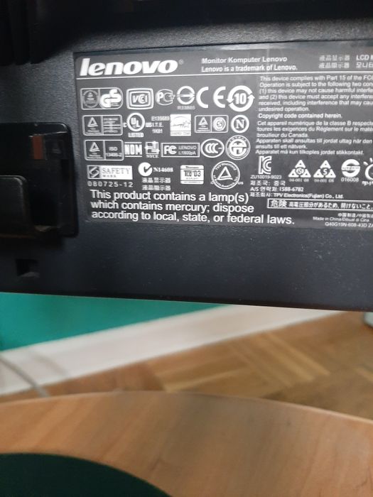 Sprzedam monitor LCD do  komputera