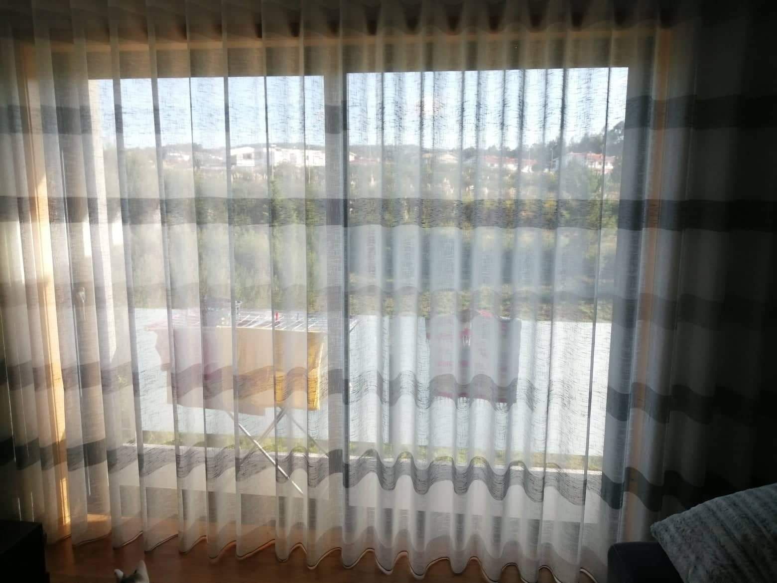 Cortinados como novos