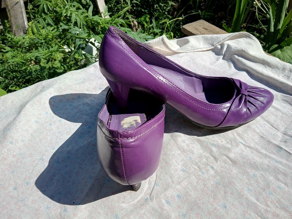 Туфли ,не дорого,на узкую ногу