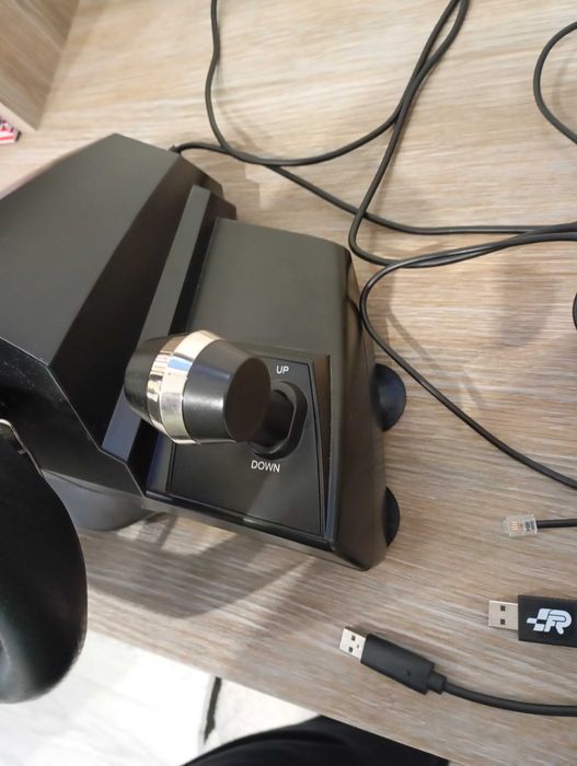 Ігровий руль з свектальною коробкою передач