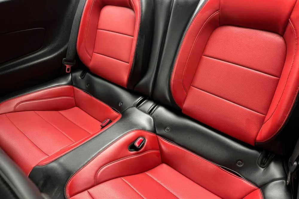 Ford Mustang GT Premium Coupe      2015