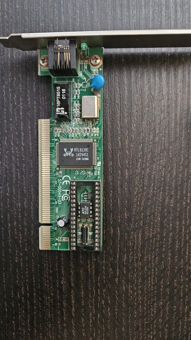 продам сетевую карту 100мбит Acorp PCI