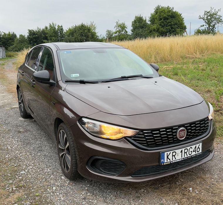 Wynajem na Taxi auto osobowe Fiat Tipo HB 2017