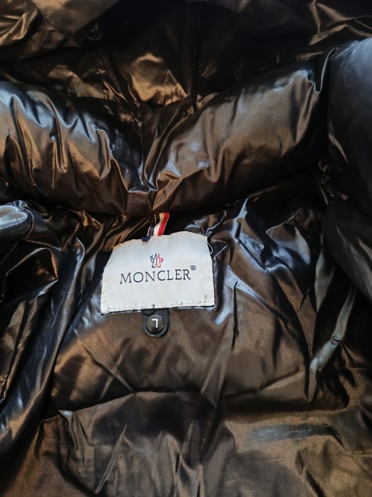 Куртка Moncler, зимова