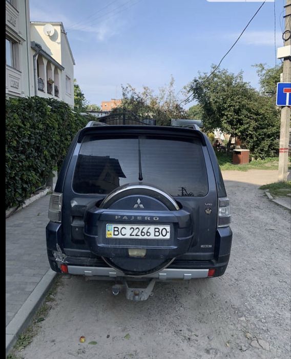 Продам праджеро 4