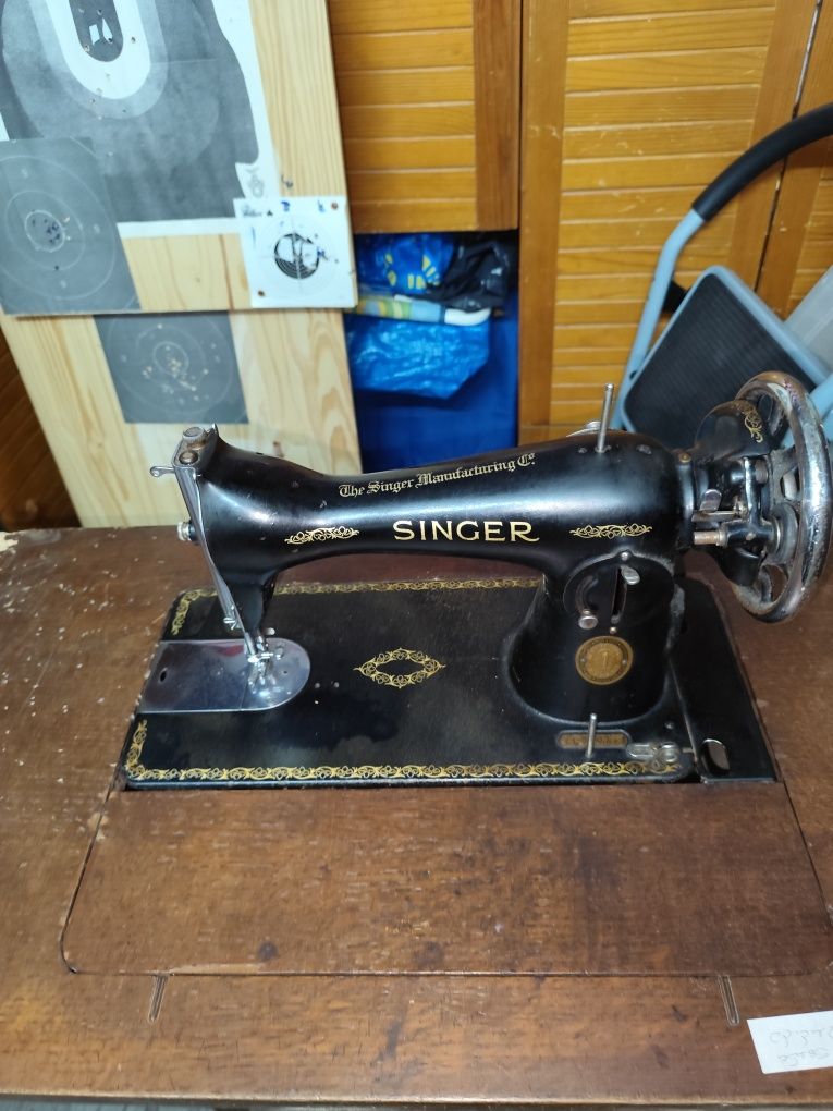 Máquina de costura Singer