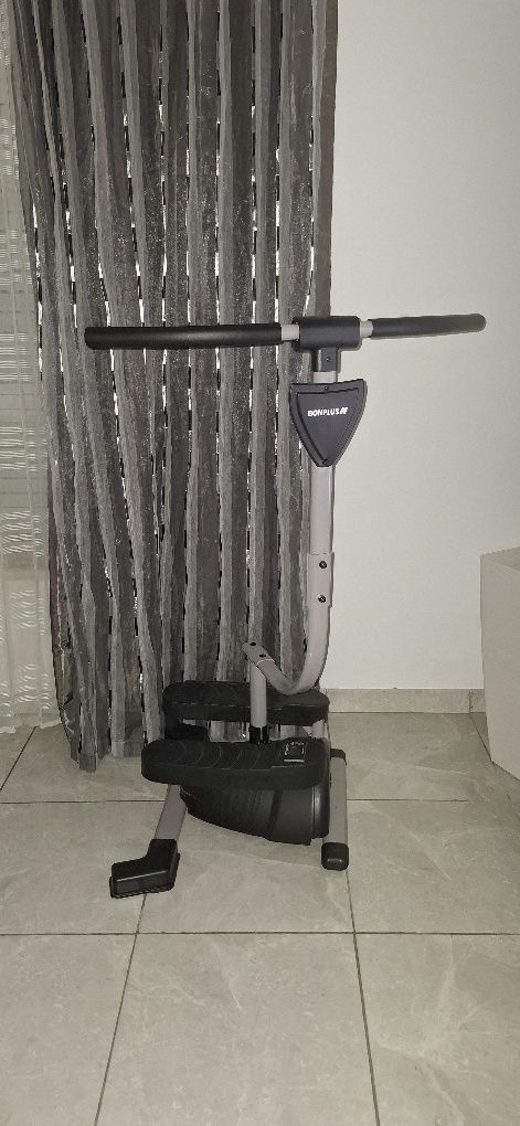 Elíptica praticamente nova