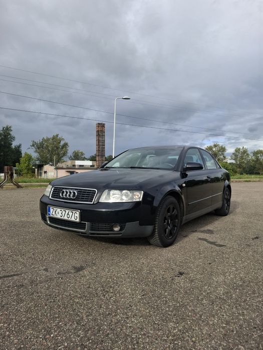 Audi A4 B6 sedan