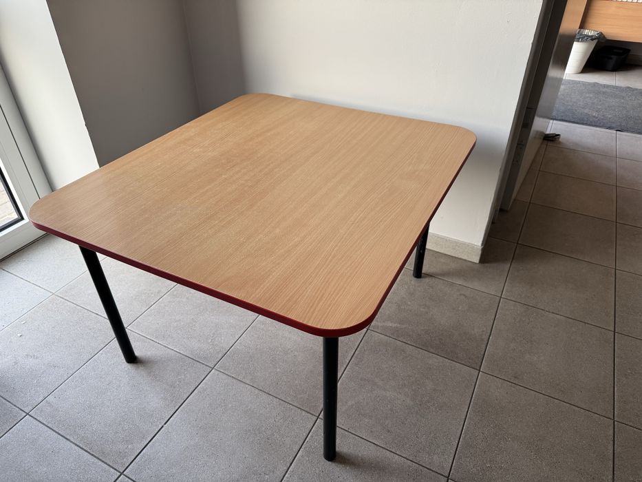 Stoliki i krzesła do przedszkola