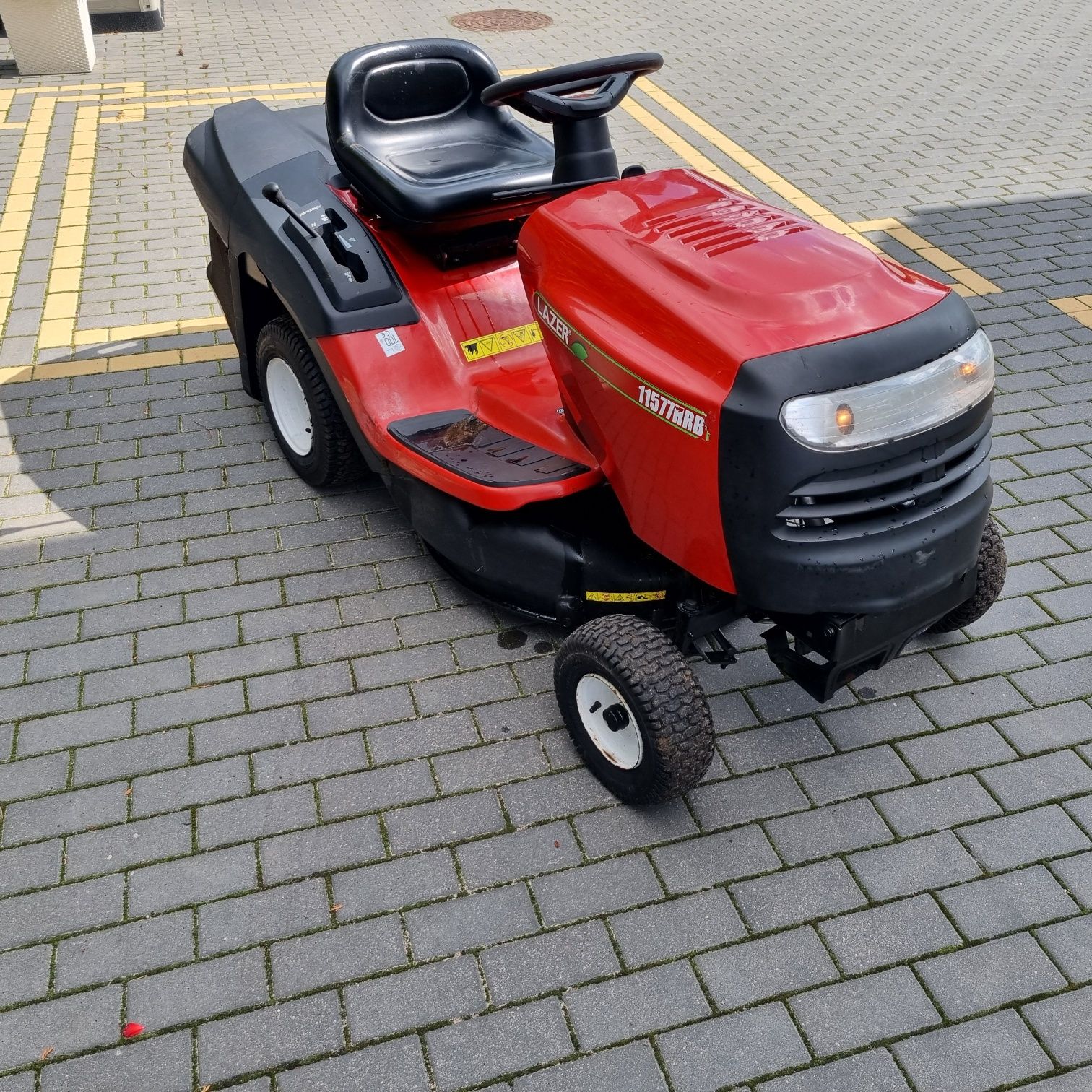 Kosiarka traktorek Lazer briggs hydro