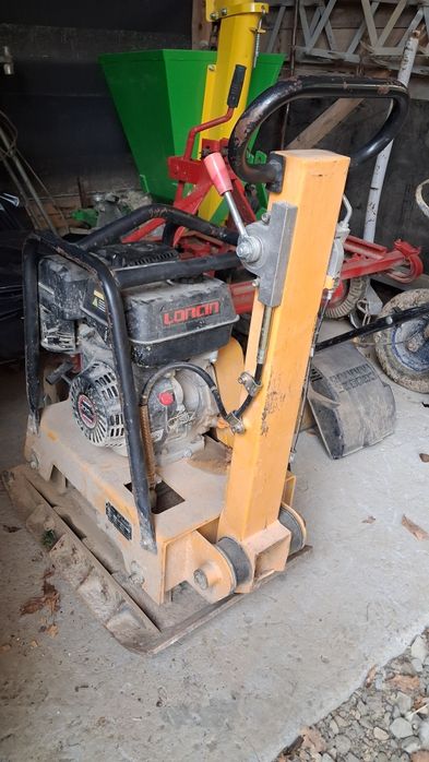 Zagęszczarka/ ubijarka Lumag 200