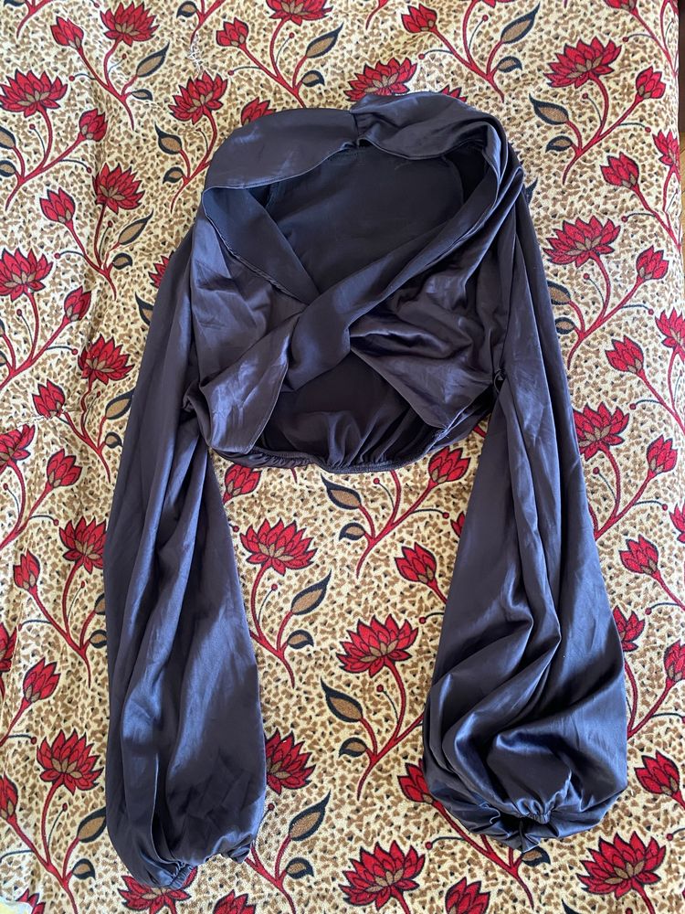 Czarny satynowy top Shein Doda xs