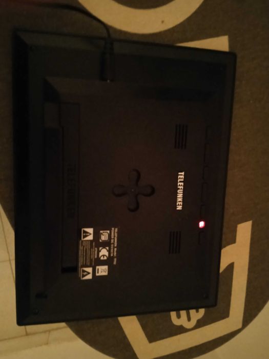 Moldura digital Telefunken modelo TF82