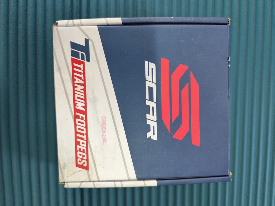 Diverso Material KTM