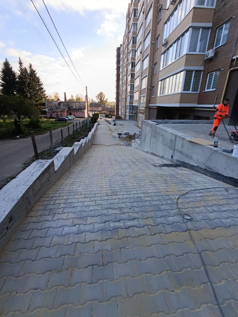 Укладання тротуарної плитки