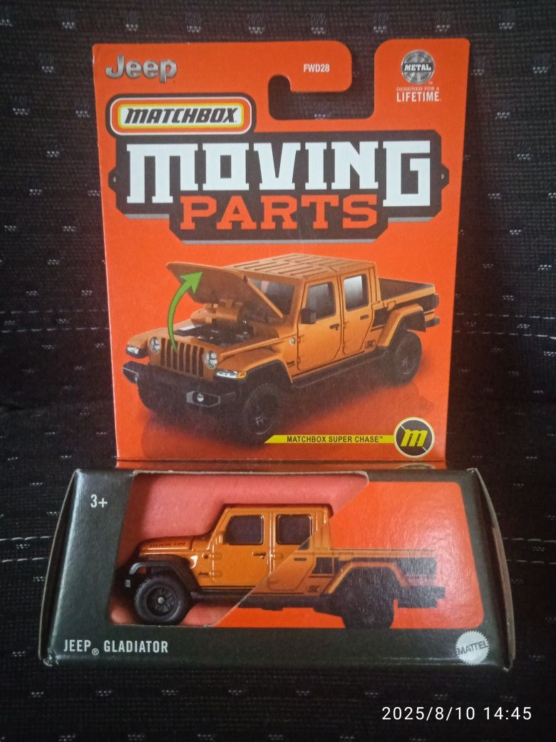 Matchbox Jeep Gladiator Pomarańczowy Moving Parts Matchbox Super Chase