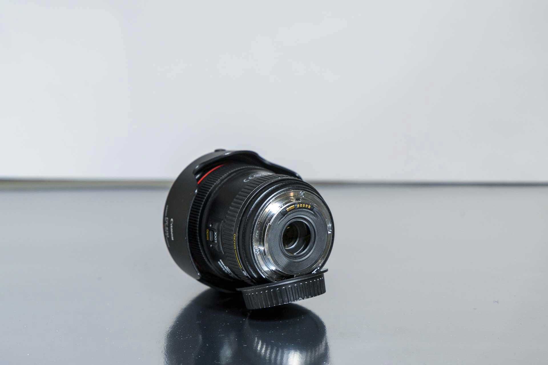 Canon EF 24-70mm f/4.0 IS como NOVA