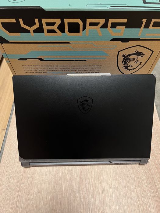 Игровой ноутбук!MSI Cyborg 15(RTX4060)