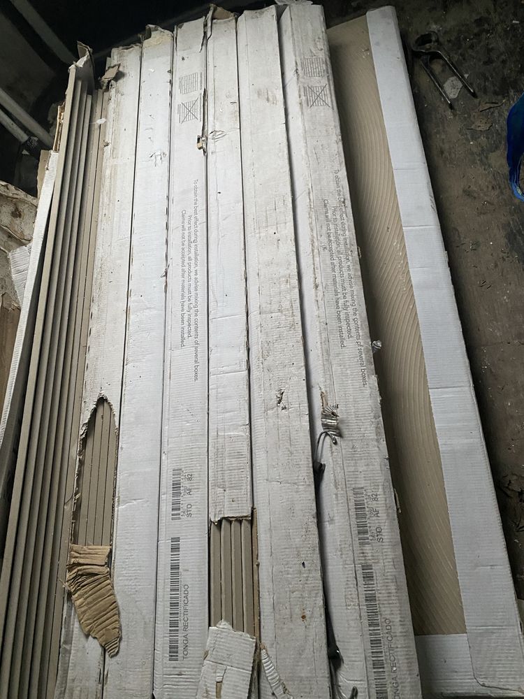 Gres Tonga szara 114x20x1