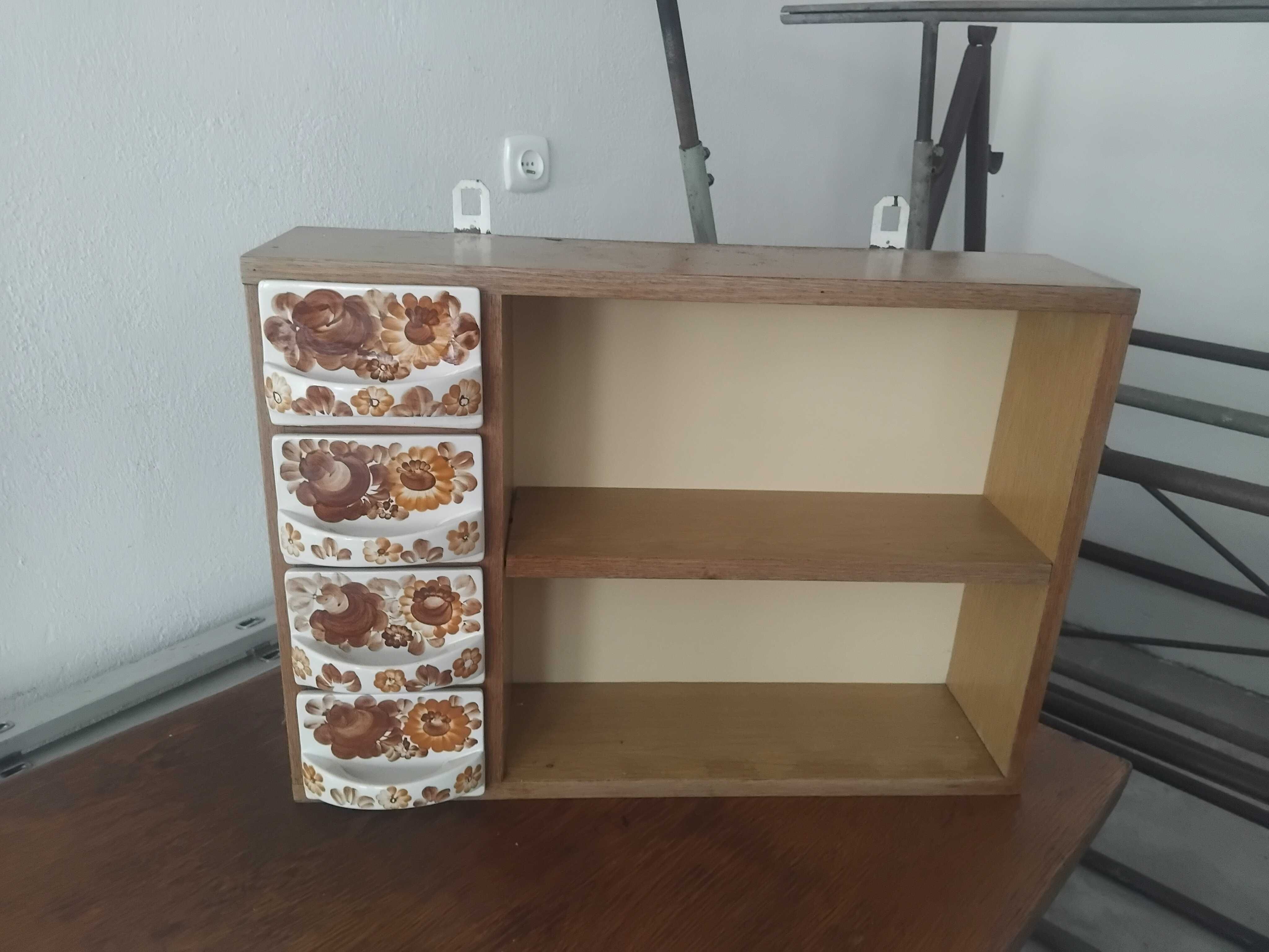 Szafki kuchenne wiszące