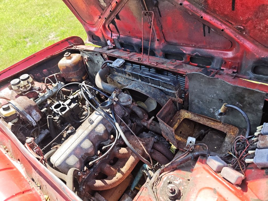 Fiat 125p Kombi Barn Find odpala
