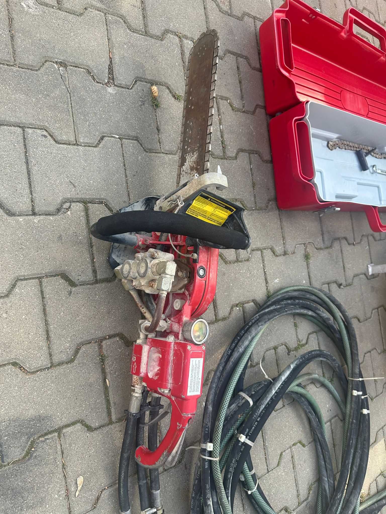 Agregat hydrauliczny CEDIMA HAG-11 + Piła łańcuchowa ICS ścian betonu