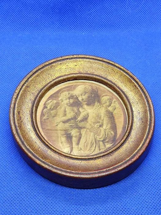 Conjunto de 2 pequenos quadros religiosos em seda